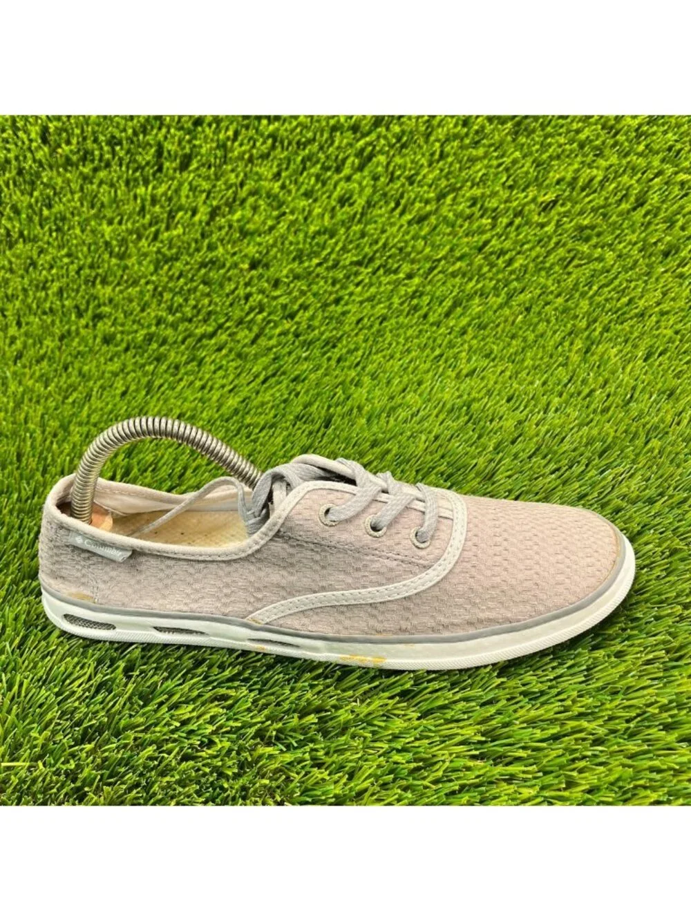Columbia Vulc N Vent Womens Size 9.5‎ Gray White Casual Walking Shoes Flats